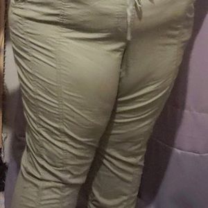 Torrid olive poplin pants size 24